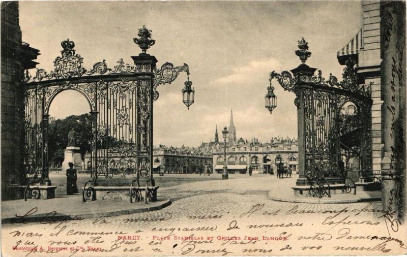 Carte postale ancienne Nancy-Place Stanislas et Grilles Jean Lamour à Nancy