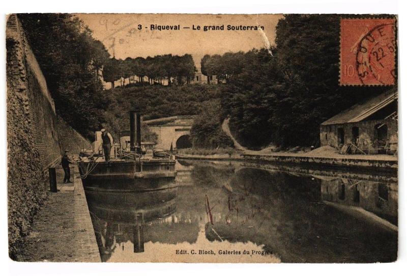 Carte postale ancienne RIqueval Le grand souterrain