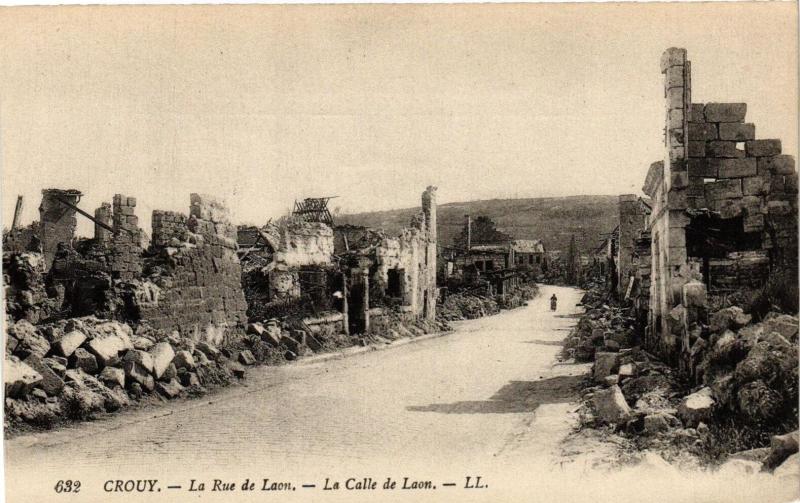 Carte postale ancienne Crouy La Rue de Laon La Calle de Laon à Crouy