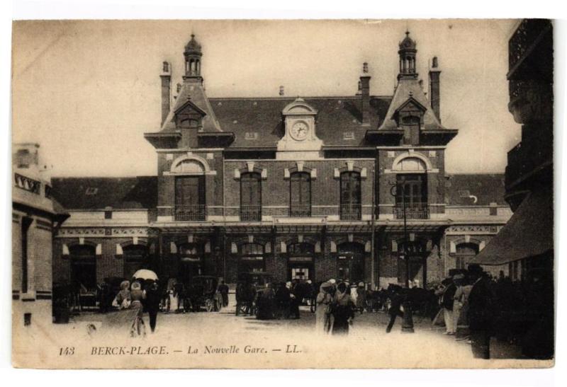 Carte postale ancienne Berck-Plage - La nouvelle gare à Berck
