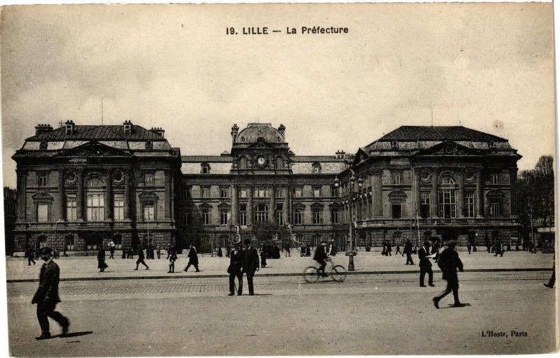 Carte postale ancienne Lille - La Prefecture à Lille