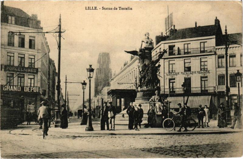 Carte postale ancienne Lille - Statue Testalin à Lille