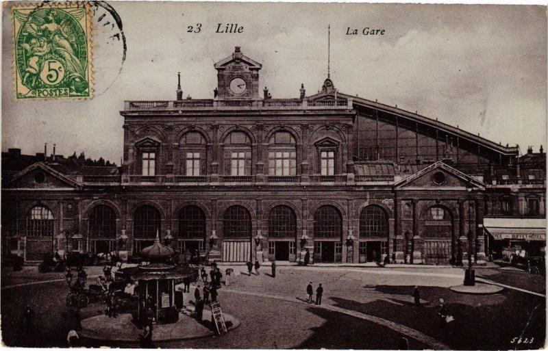 Carte postale ancienne Lille - La Gare à Lille