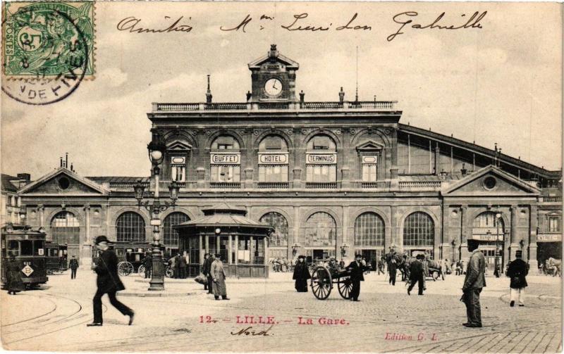 Carte postale ancienne Lille - La Gare à Lille