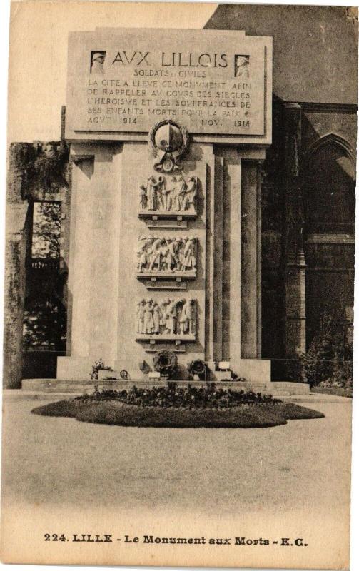 Carte postale ancienne Lille - Le Monument aux Morts à Lille