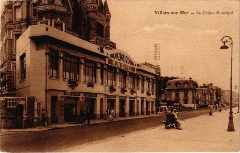 Carte postale ancienne Villers-sur-Mer - Le Casino Municipal à Villers-sur-Mer