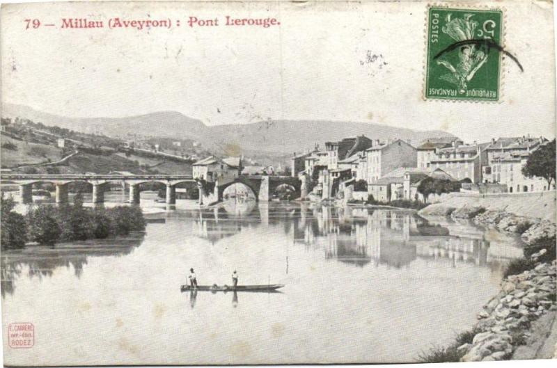 Carte postale ancienne Millau - Pont Lerouge à Millau