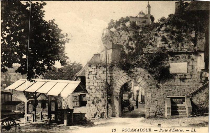 Carte postale ancienne Rocamadour-Porte d'Entrée à Rocamadour