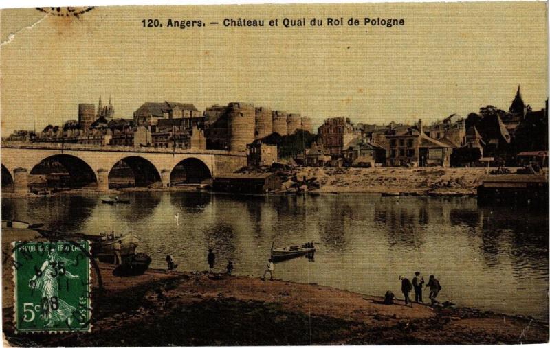 Carte postale ancienne Angers-Chateau et Quai du Roi de Pologne à Angers