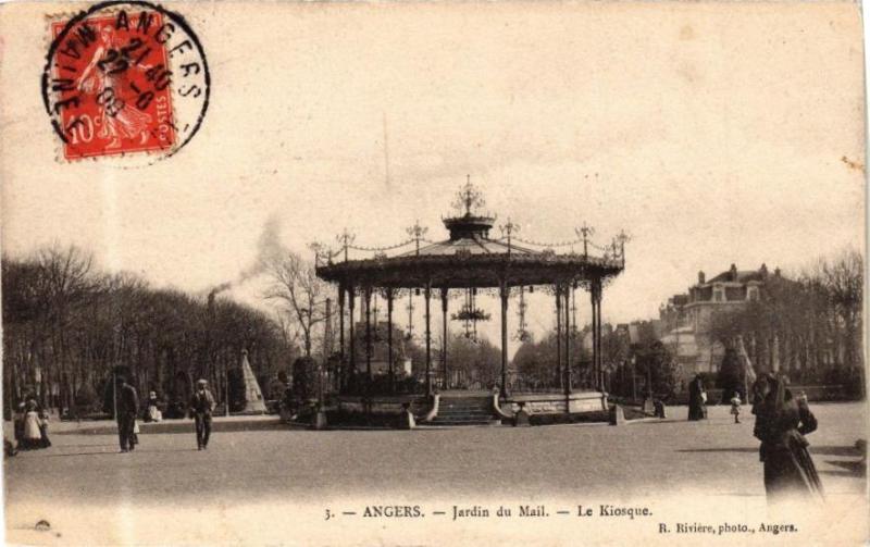 Carte postale ancienne Angers - Le Kiosque - Jardin du Mail à Angers