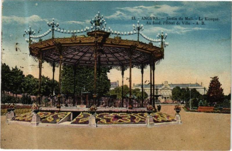Carte postale ancienne Angers - Jardin du Mail - Le Kiosque à Angers