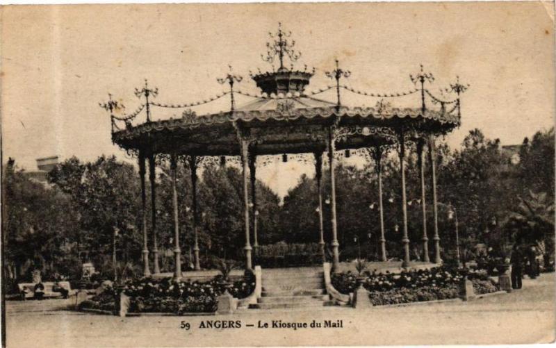 Carte postale ancienne Angers - Le Kiosque du Mail à Angers