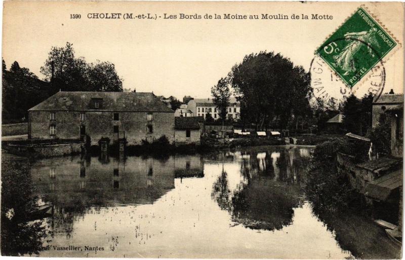 Carte postale ancienne Cholet-Les Bords de la Moine au Moulin de la Motte à Cholet