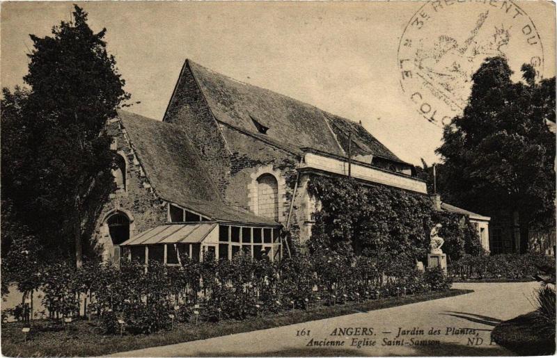Carte postale ancienne Angers - Jardin des Piantes - Ancienne Eglise Saint-Samron à Angers