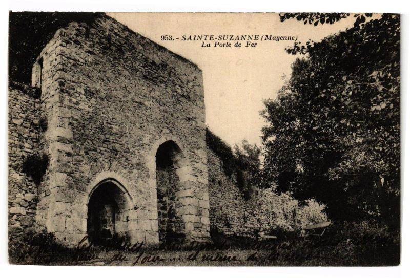 Carte postale ancienne Saint Suzanne .- La porte de fer