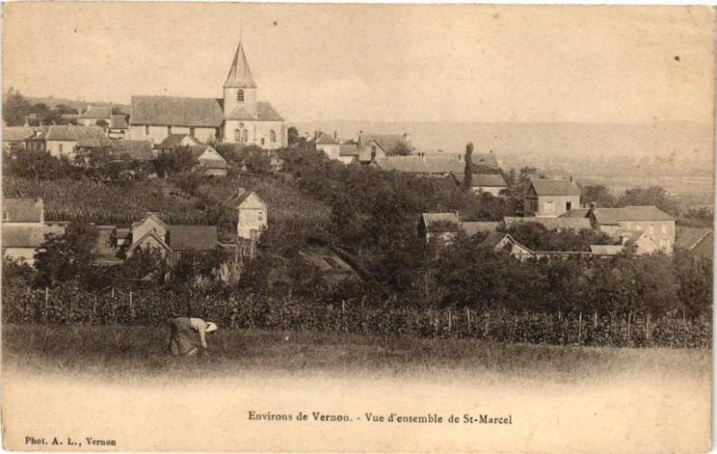 Carte postale ancienne Environs de Vernon - Vue d'ensemble de Saint-Marcel à Saint-Marcel