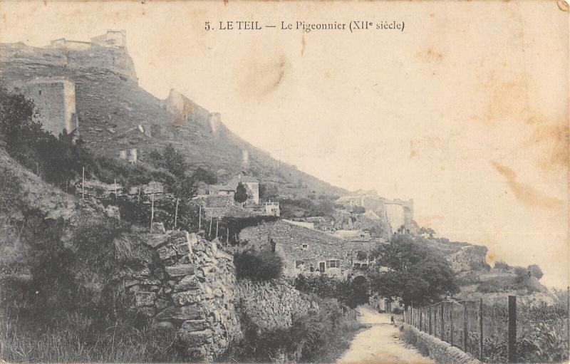 Carte postale ancienne Le Theil - Le Pigeonnier