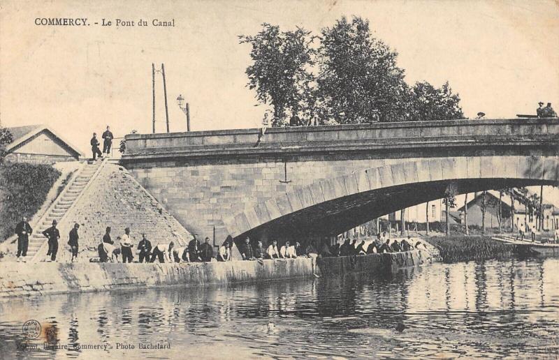 Carte postale ancienne Commercy - Pont Du Canal à Commercy