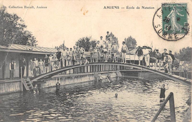 Carte postale ancienne Amiens - Ecole De Natation à Amiens