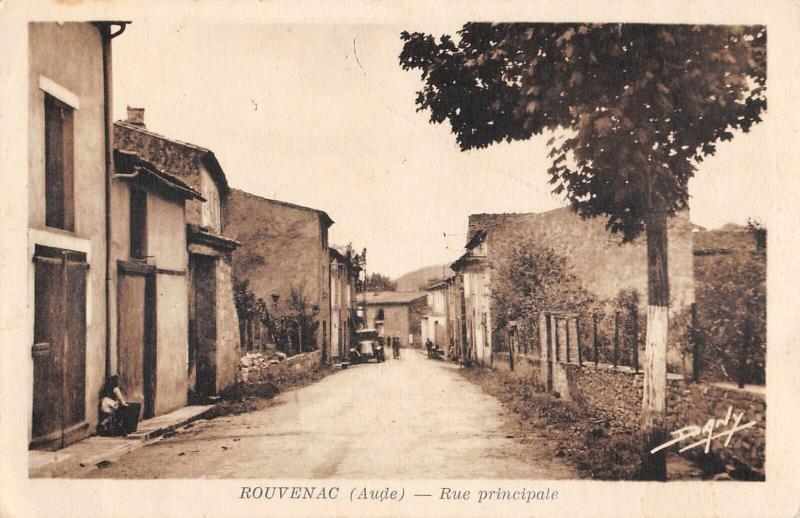 Carte postale ancienne Rouvenac - Rue Principale