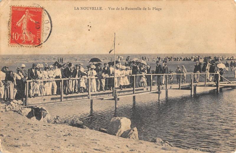 Carte postale ancienne La Nouvelle - Vue Sur La Passerelle De La Plage