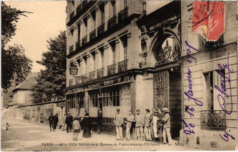 Carte postale ancienne Paris 14e Villa Adrienne, Avenue d'Orleans Bureau de Postes à Paris 14e
