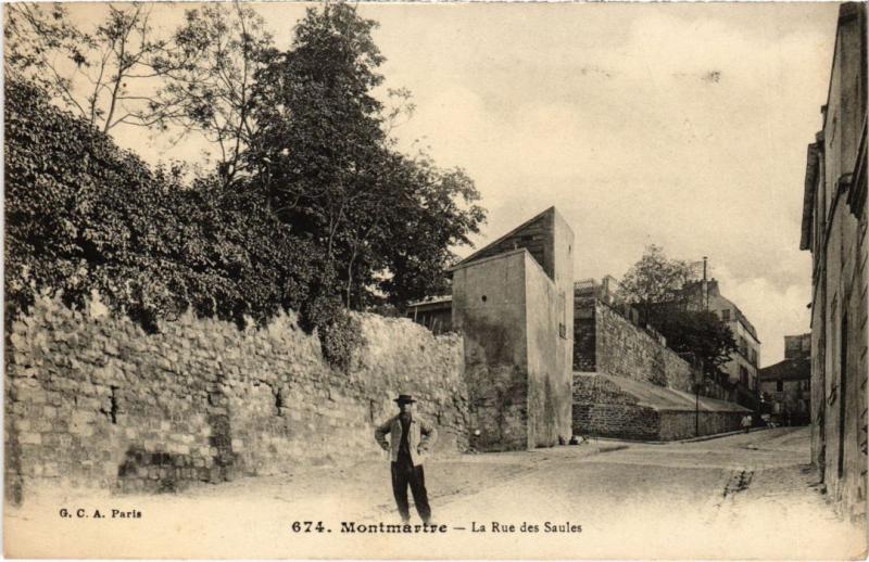 Carte postale ancienne Montmartre - Rue des Saules à Paris 18e