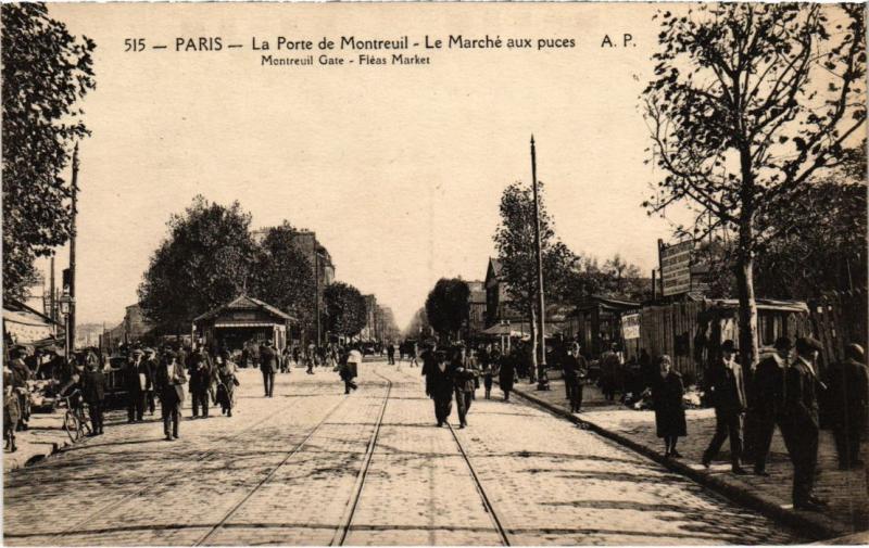 Carte postale ancienne La Porte de Montreuil - Le Marché aux puces à Paris 20e