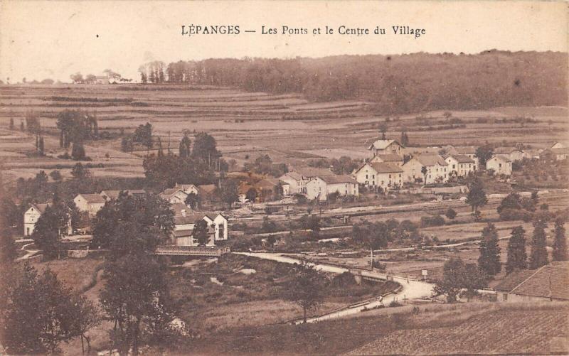 Carte postale ancienne Lepanges - Les Ponts Et Le Centre Du Village