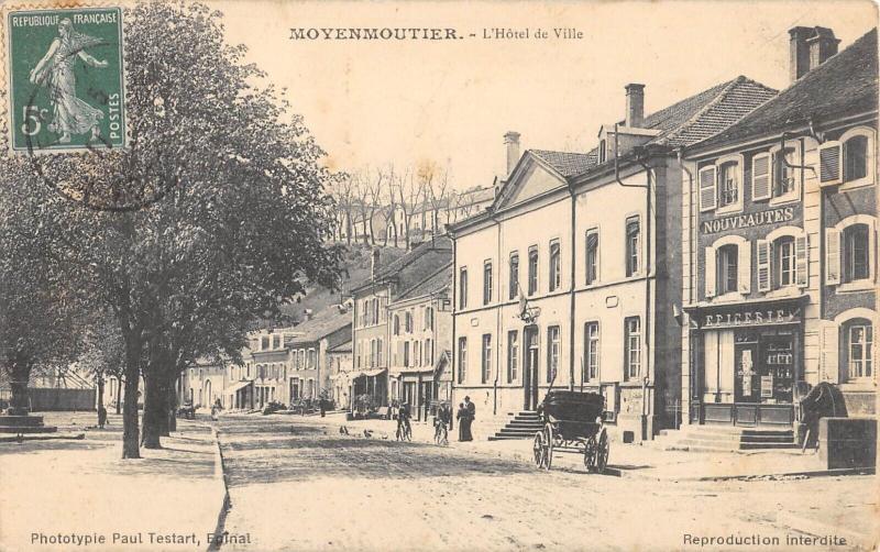 Carte postale ancienne Moyenmoutier - Hotel De Ville à Moyenmoutier