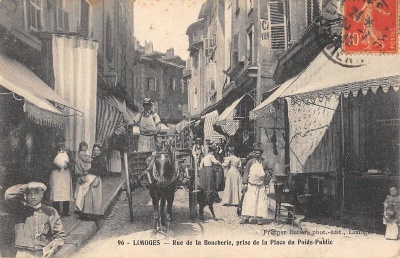 Carte postale ancienne Limoges - Rue De La Boucherie - Prise De La Place Du Poids Public à Limoges