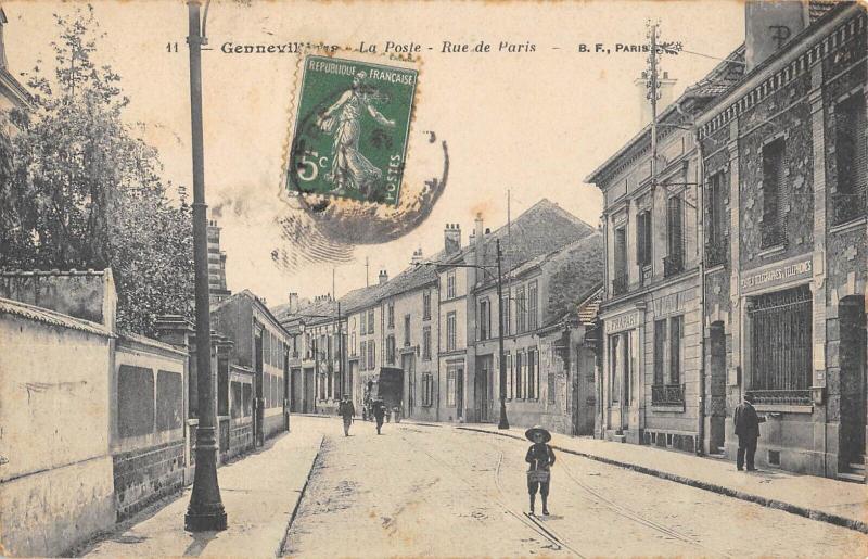 Carte postale ancienne Gennevilliers - La Poste - Rue De Paris à Gennevilliers