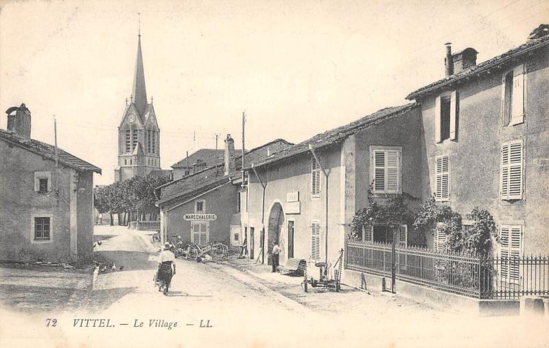 Carte postale ancienne Vittel - Le Village à Vittel