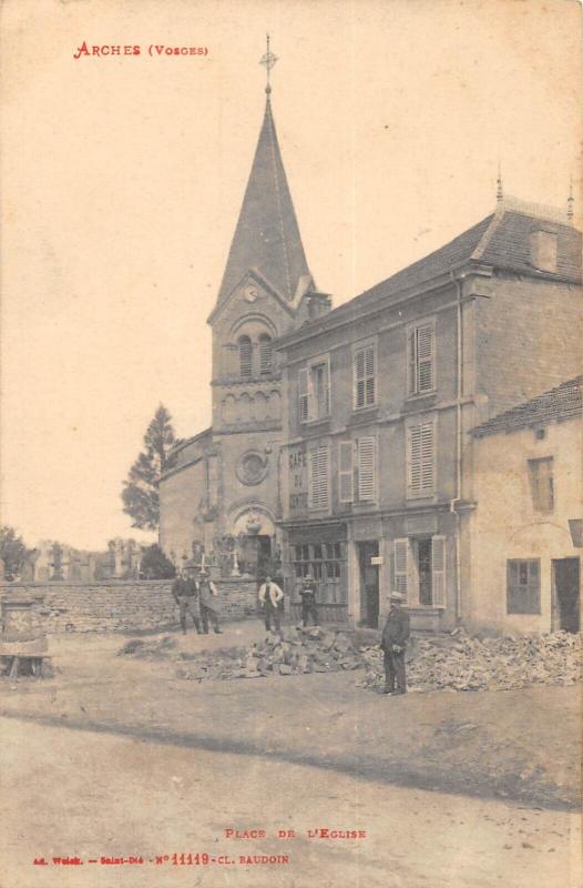 Carte postale ancienne Arches - Place De L'Eglise à Arches