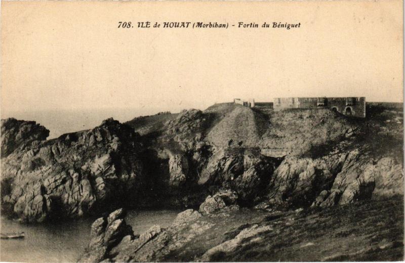 Carte postale ancienne Ile de Houat - Fortin du Beniguet