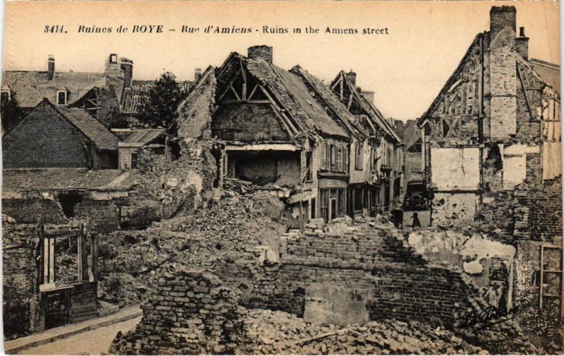 Carte postale ancienne Roye Ruines - Rue d'Amiens à Amiens