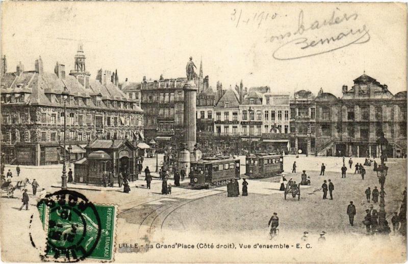 Carte postale ancienne Lille - La Grand' Place (Cote droit) Vue d'ensemble à Lille
