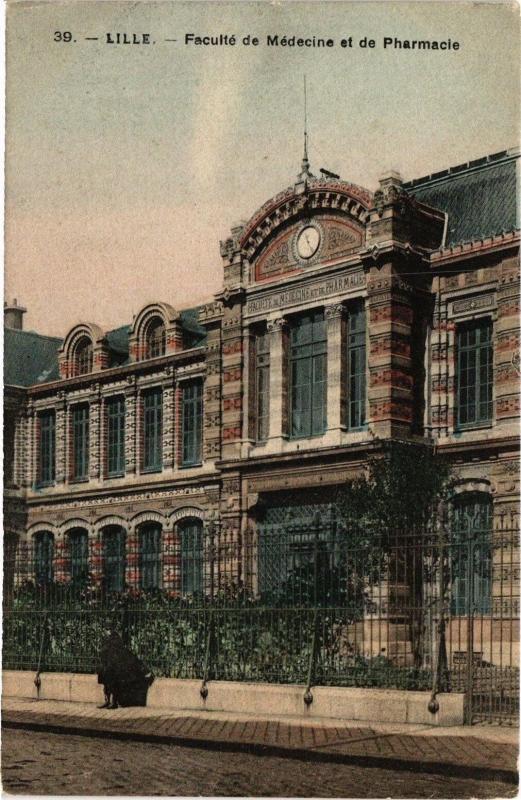 Carte postale ancienne Lille - Faculte de Medecine et de Pharmacie à Lille