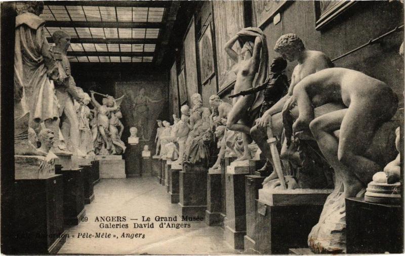 Carte postale ancienne Angers - La Grand Musée - Galeries David d'Angers à Angers