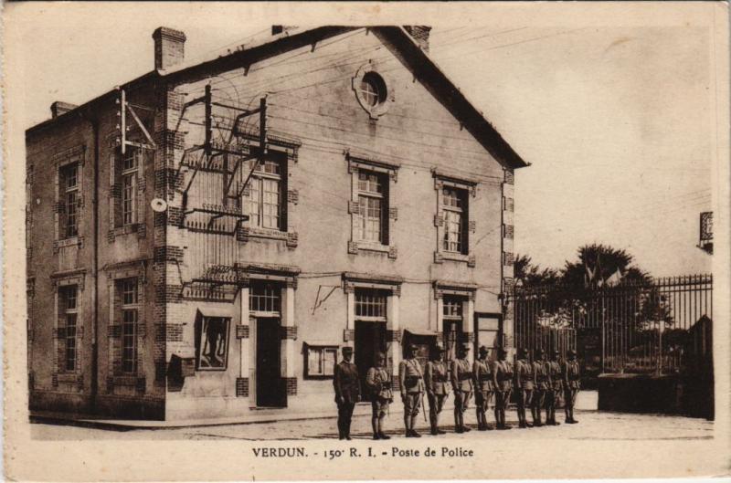 Carte postale ancienne Verdun - Poste de police à Verdun