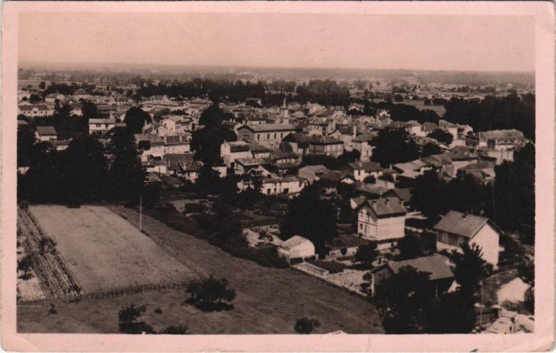 Carte postale ancienne Montpon-sur-l'Isle Vue générale