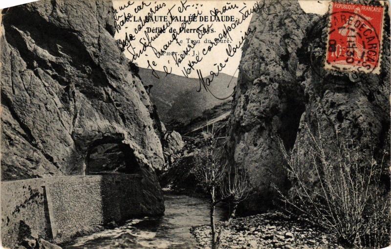 Carte postale ancienne Defile de Pierre-Lys France