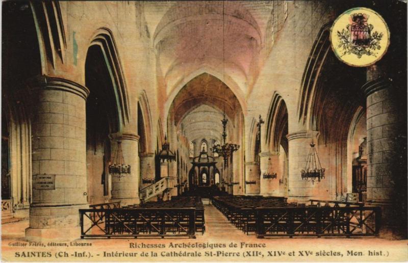 Carte postale ancienne Saintes-Intérieur de la Cathédrale Saint-Pierre à Saintes