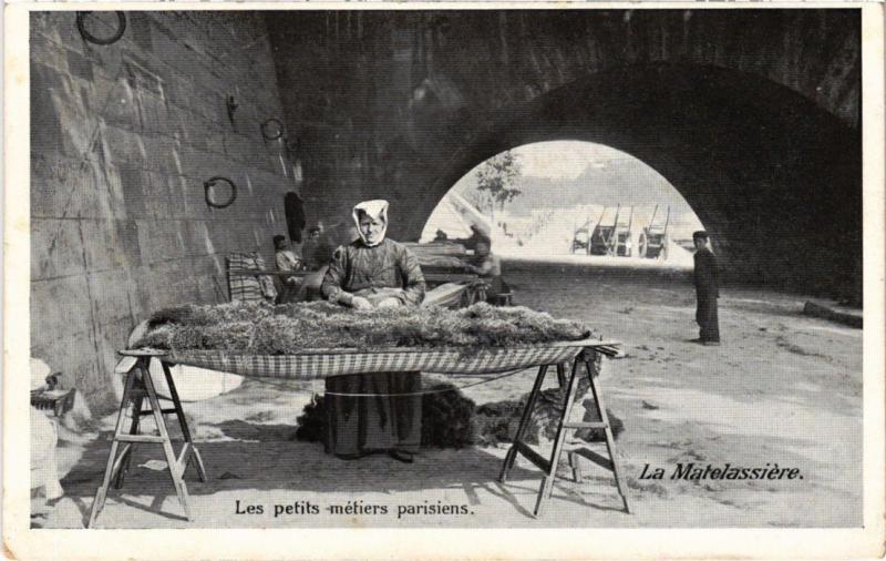 Carte postale ancienne Paris Petits Metiers La Matelassiere