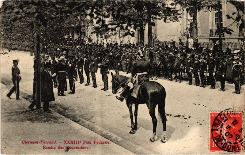 Carte postale ancienne Clermont-Ferrand Remise des Decorations France à Clermont-Ferrand