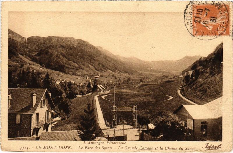 Carte postale ancienne Mont-Dore Le Parc des Sports, La Grande Cascade France à Mont-Dore