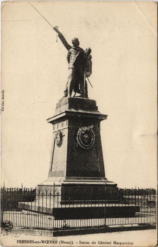 Carte postale ancienne Fresnes-en-woevre - Statue de generale margueritte à Fresnes-en-Woëvre