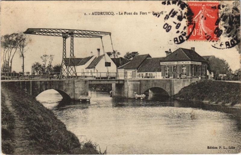 Carte postale ancienne Audruicq-Le Pont du Fort à Audruicq