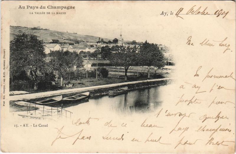 Carte postale ancienne Ay - Le Canal