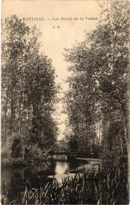 Carte postale ancienne Estissac - Les Bords de la Vanne à Estissac